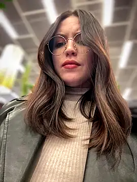 meow girl online show from December 14, 5:07 pm