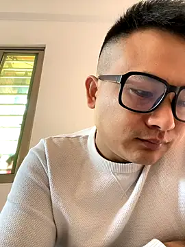 lixiaoshuai8 online show from December 5, 4:43 am