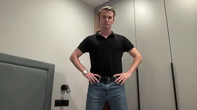 cute mark online show from October 7, 4:37 pm