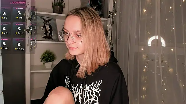 ms elizabethqueen online show from January 24, 10:19 pm