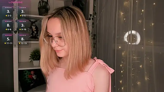 ms elizabethqueen online show from February 3, 9:29 pm