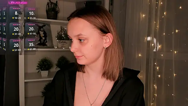 ms elizabethqueen online show from February 20, 8:47 pm