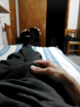 Snapshot of Ntinoslrs chatting on February 3, 7:10 pm Ntinoslrs online show from February 3, 7:10 pm