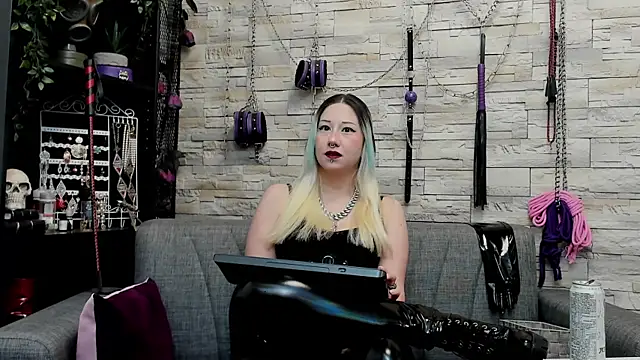 CruelMistress online show from March 30, 1:17 am