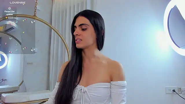 Venusflame   online show from October 31, 11:55 am