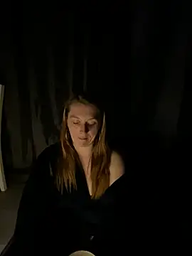 Snapshot of Stoner_BarbieXX chatting on June 14, 8:55 pm Stoner BarbieXX online show from June 14, 8:55 pm