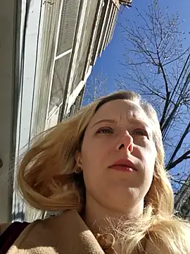 Snapshot of Public_Katrisha chatting on September 24, 1:03 pm Public Katrisha online show from September 24, 1:03 pm