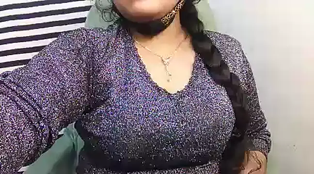 Snapshot of SabrinaNoor chatting on December 29, 10:57 pm SabrinaNoor online show from December 29, 10:57 pm