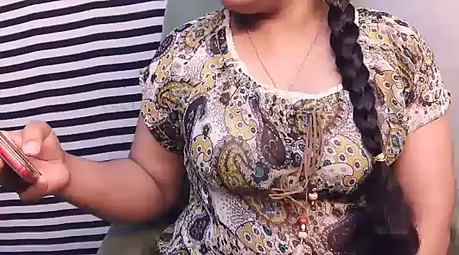 Snapshot of SabrinaNoor chatting on January 3, 9:36 pm SabrinaNoor online show from January 3, 9:36 pm