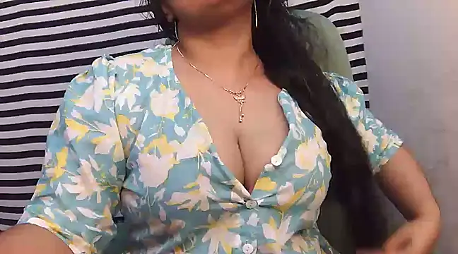 Snapshot of SabrinaNoor chatting on January 23, 7:51 pm SabrinaNoor online show from January 23, 7:51 pm
