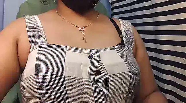 Snapshot of SabrinaNoor chatting on February 4, 7:44 pm SabrinaNoor online show from February 4, 7:44 pm
