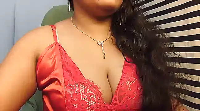 Snapshot of SabrinaNoor chatting on February 10, 8:00 pm SabrinaNoor online show from February 10, 8:00 pm
