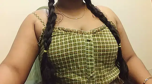 Snapshot of SabrinaNoor chatting on February 15, 7:17 pm SabrinaNoor online show from February 15, 7:17 pm