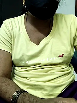 Snapshot of Tamilrojanew chatting on June 13, 6:50 pm Tamilrojanew online show from June 13, 6:50 pm