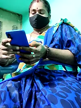 Snapshot of Tamilrojanew chatting on July 20, 5:15 pm Tamilrojanew online show from July 20, 5:15 pm