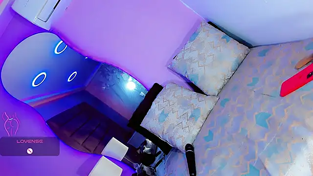 Shanelengel online show from April 16, 9:39 pm