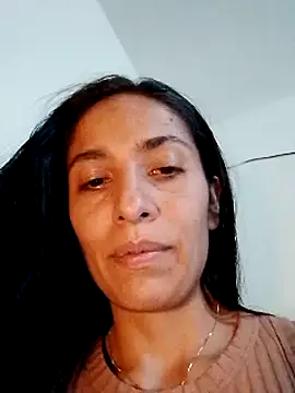 Snapshot of chloewildd_ chatting on December 31, 9:50 pm chloewildd online show from December 31, 9:50 pm