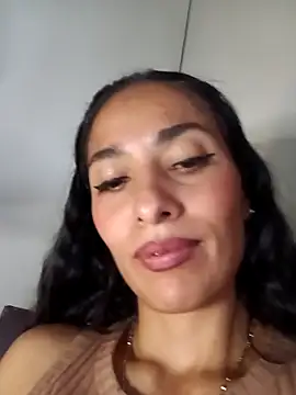 Snapshot of chloewildd_ chatting on October 12, 6:18 pm chloewildd online show from October 12, 6:18 pm