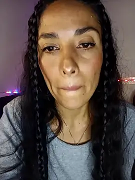 chloewildd  online show from May 3, 3:34 am
