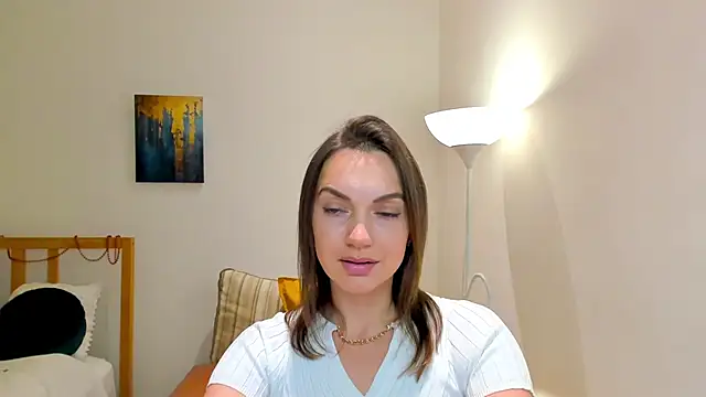 LovelyeeMia online show from December 30, 1:36 pm