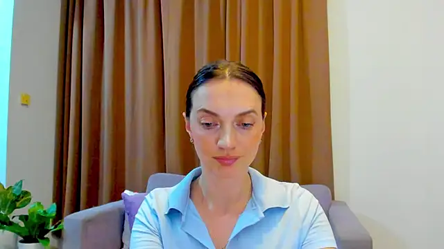 LovelyeeMia online show from October 17, 12:08 pm