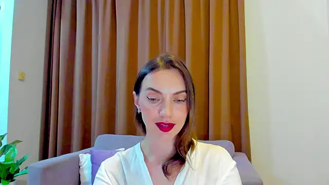 LovelyeeMia online show from October 20, 10:38 am