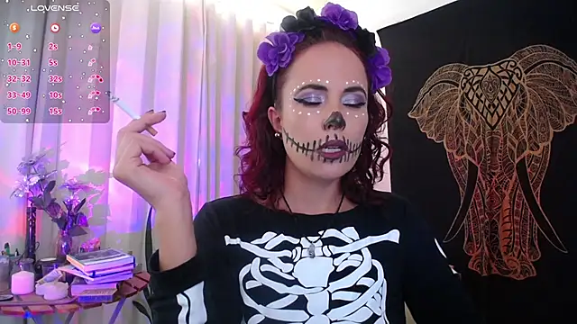 AmaRiv online show from October 31, 6:09 pm