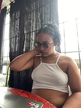 Snapshot of angela_angels_ chatting on June 4, 3:07 pm angela angels online show from June 4, 3:07 pm