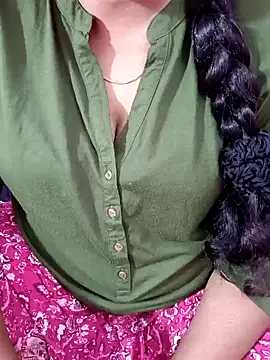 tamil-varshu online show from December 1, 4:40 pm