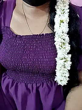 tamil-varshu online show from December 6, 6:28 pm