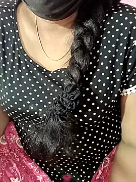 tamil-varshu online show from December 18, 6:25 pm