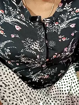 tamil-varshu online show from December 22, 4:38 pm