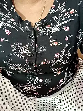 tamil-varshu online show from December 22, 8:25 pm