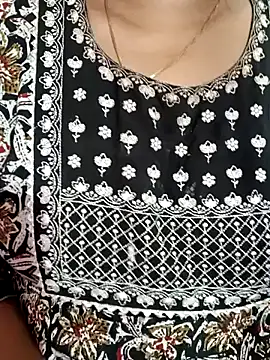 tamil-varshu online show from January 5, 6:24 am