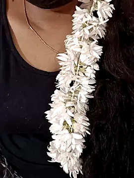 tamil-varshu online show from January 15, 5:58 pm