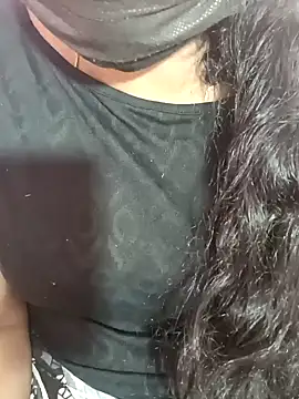 tamil-varshu online show from February 7, 7:38 pm