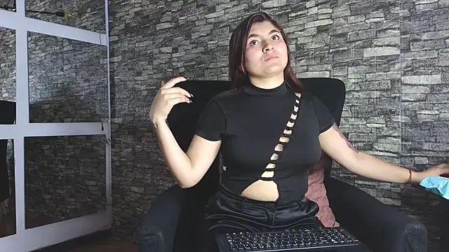 carolayrosse online show from October 12, 4:17 pm