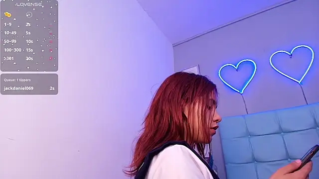 misskatthy1 online show from February 2, 7:14 pm