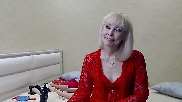 LadyMargo888 online show from March 18, 5:42 pm