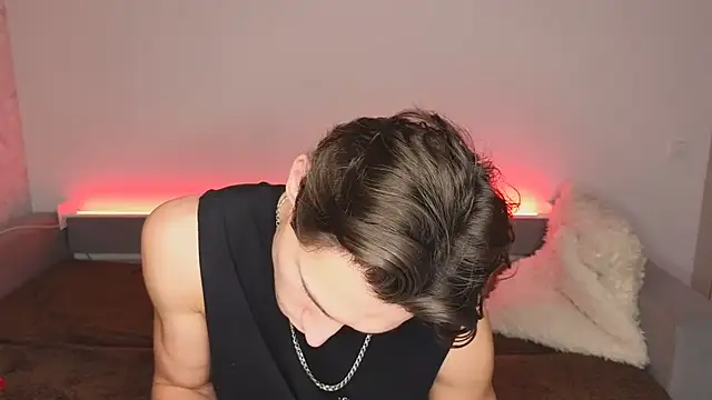 denlover1 online show from February 8, 1:58 pm