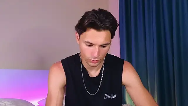 denlover1 online show from May 28, 10:56 am