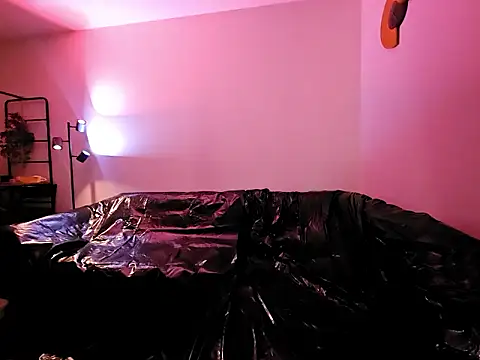 manforhotfun online show from February 22, 12:23 am