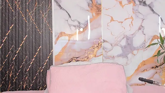 Alyson-a online show from February 11, 12:10 pm