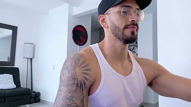 tony muscle online show from October 26, 4:57 pm