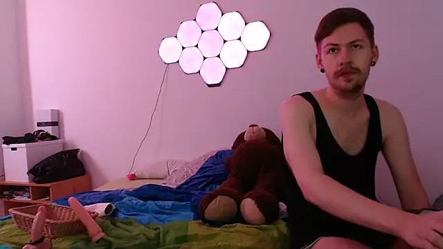 Snapshot of jonny-bisexual chatting on January 15, 8:05 pm jonny-bisexual online show from January 15, 8:05 pm