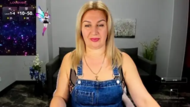 Lili Crossi online show from October 16, 5:30 am