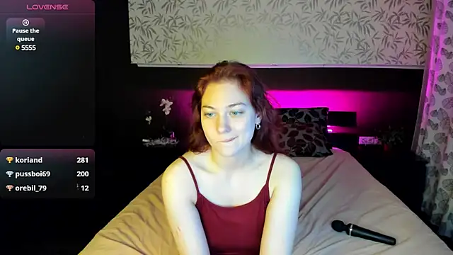 Miss you kiss online show from January 3, 1:14 pm