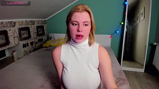 LillyDepp online show from December 29, 11:39 pm