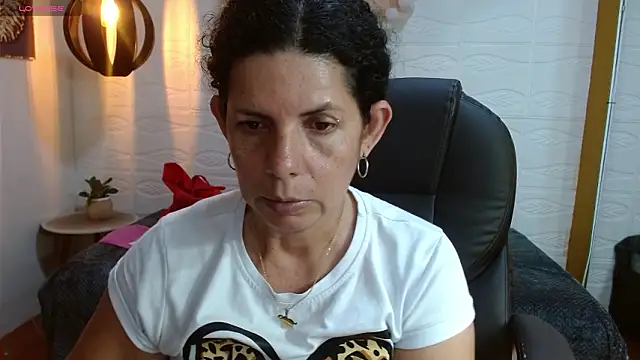 Snapshot of sila_bolum chatting on February 12, 1:22 am sila bolum online show from February 12, 1:22 am