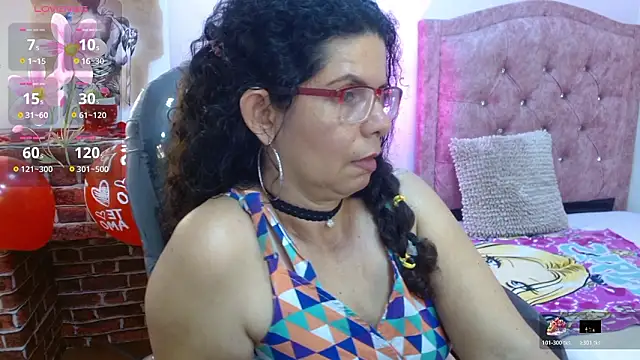 Snapshot of sila_bolum chatting on February 15, 7:51 am sila bolum online show from February 15, 7:51 am